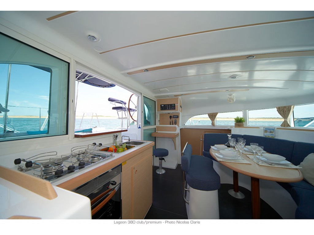 Lagoon 380